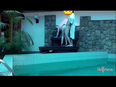 ❤️ Chefen bjuder in tjänsteflickan till poolen, men kunde inte motstå en het ❤️❌ Just porr at sv.nastypornpics-com.ru